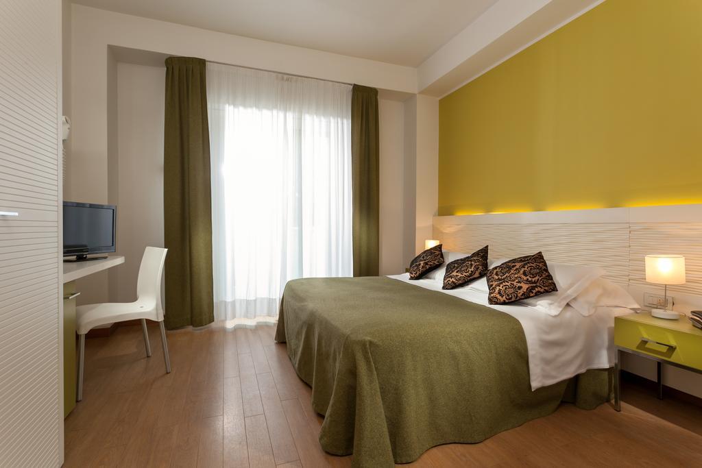 Hotel Mon Pays Riccione Zimmer foto